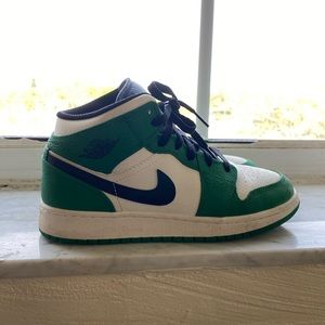 Jordan 1 university/Pine Green